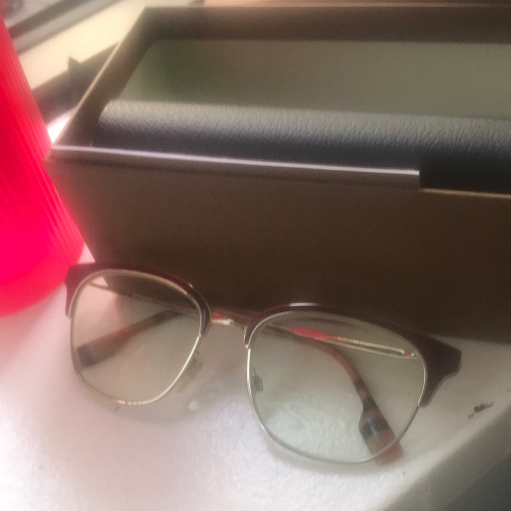 Burberry prescription glasses